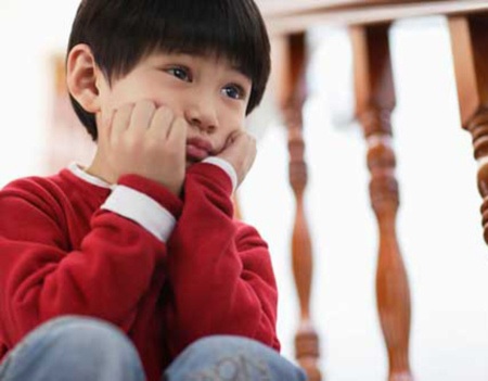 Mẹ cần biết biểu hiện con dưới 3 tuổi chậm phát triển