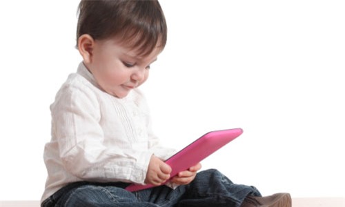 5 tác hại khi trẻ dùng iPad