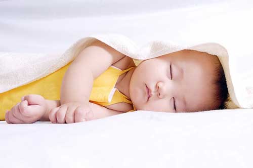 Trẻ ngủ bao lâu trong một ngày là đủ?