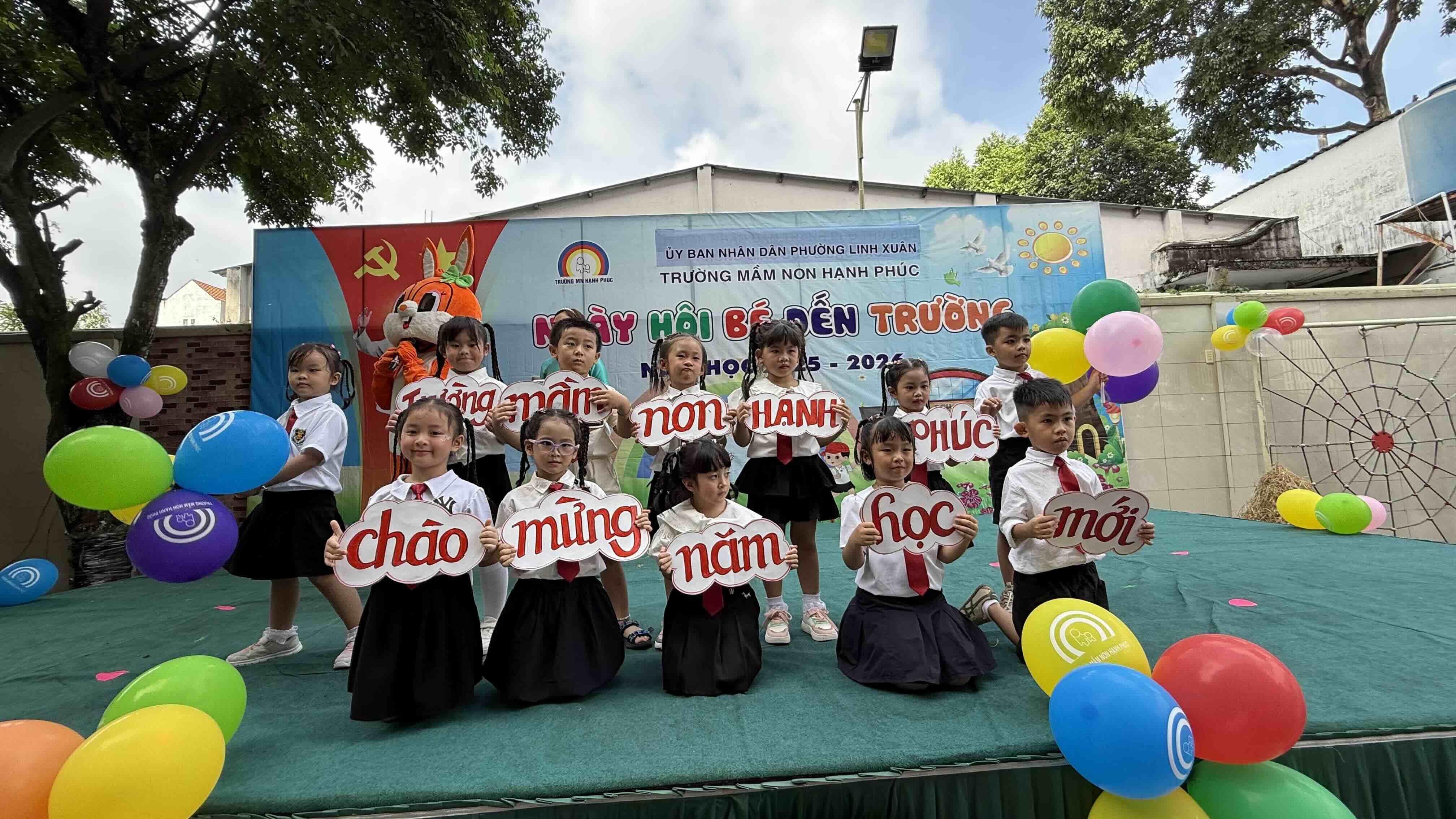 Văn nghệ chào mừng Ngày Hội Bé Đến Trường NH :2025-2026 - Khối Lá